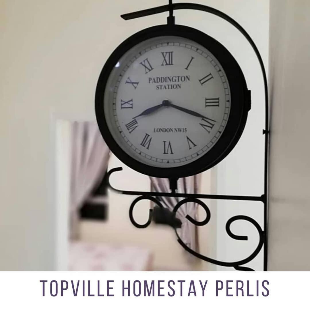 Topville Homestay Kangar Exterior photo