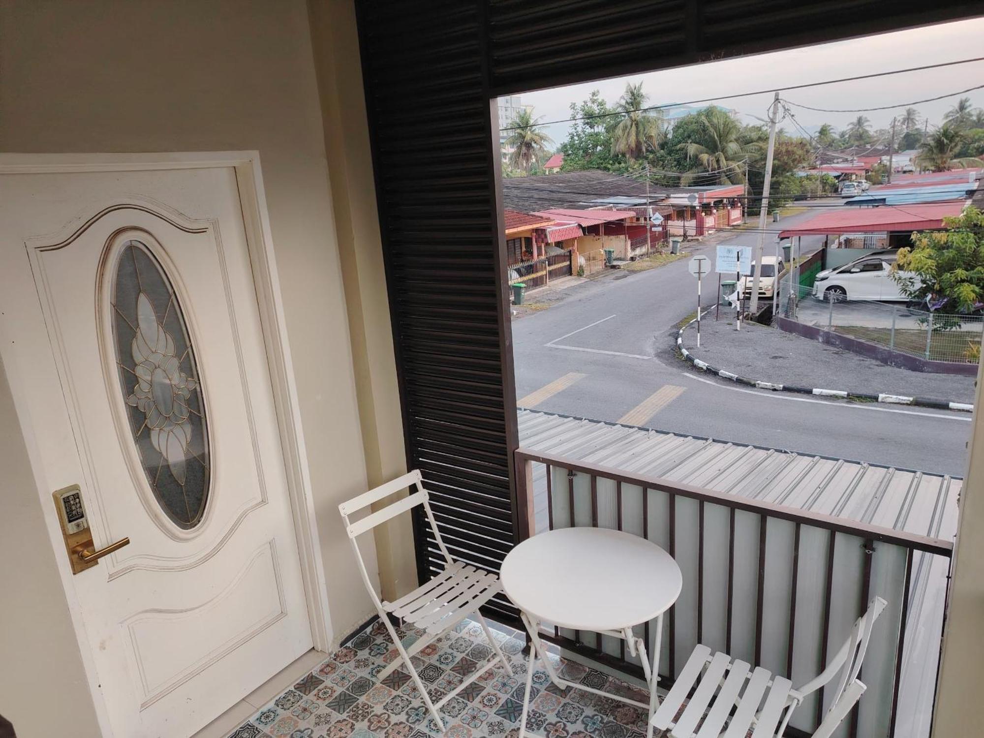 Topville Homestay Kangar Exterior photo